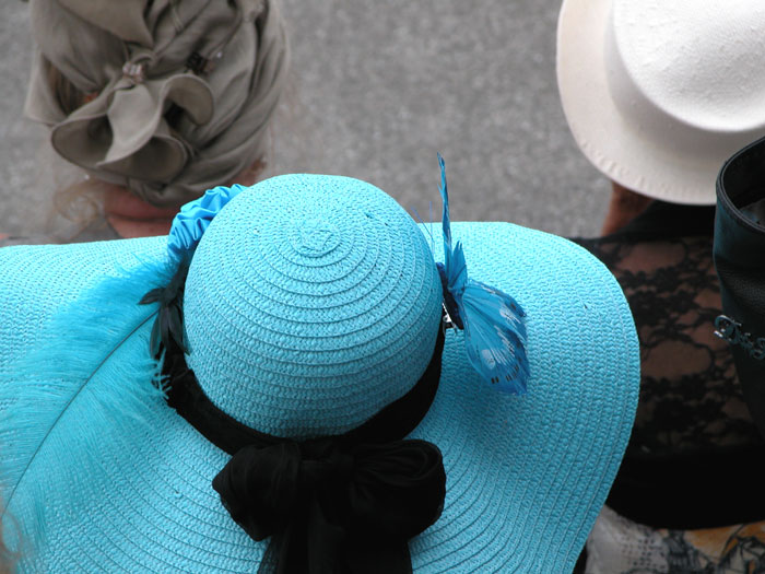 chapeau1.jpg