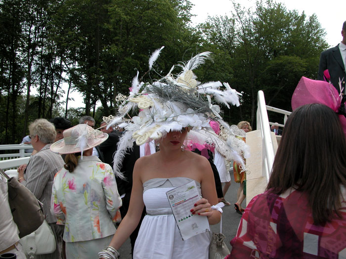 chapeau50.jpg