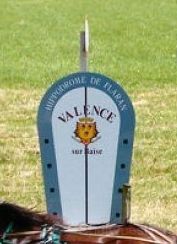 Poteau de Valence-sur-Baise.jpg