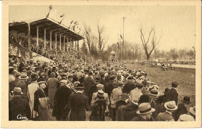 Hippodrome de feurs.jpg