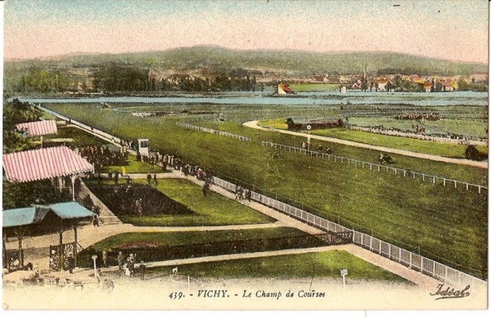 Hippodrome de Vichy.jpg